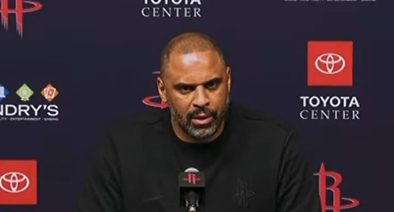 乌度卡发布会公开赞2将！认可戴维森该给地位，点出史密斯重要性